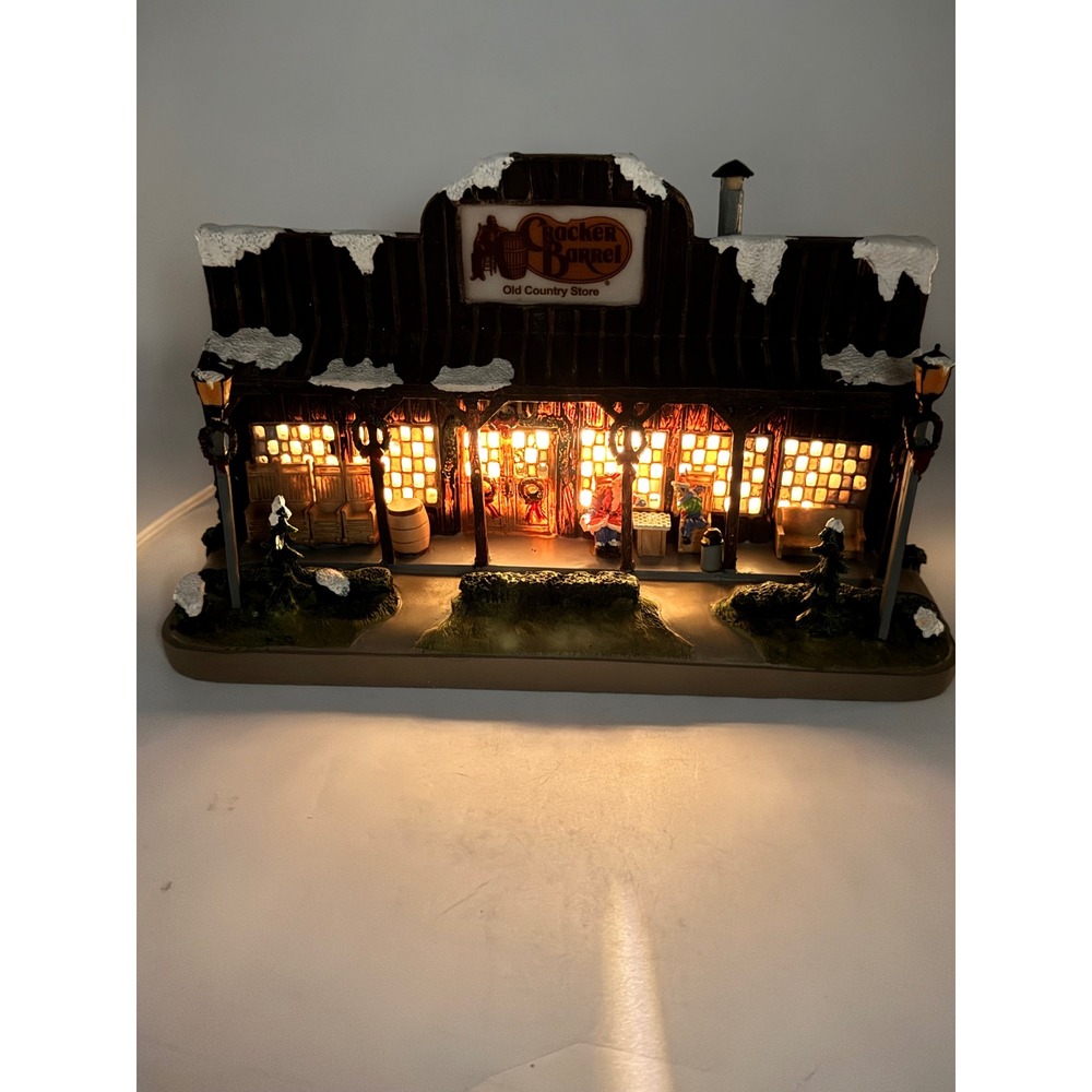 Cracker Barrel 2005 Limited Edition Lighted Christmas Village Store 35865/50000